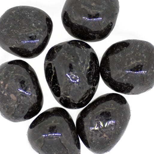 nuummite