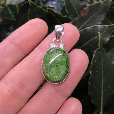 Chrome Diopside Pendant 6.44g