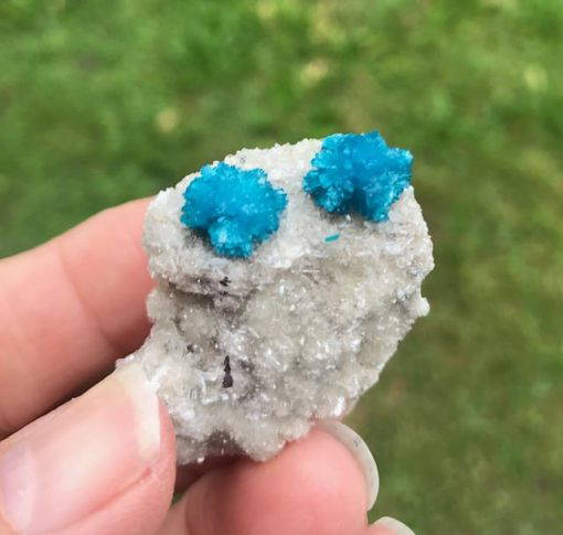 Cavansite - 22 grams - 4cm x 3cm
