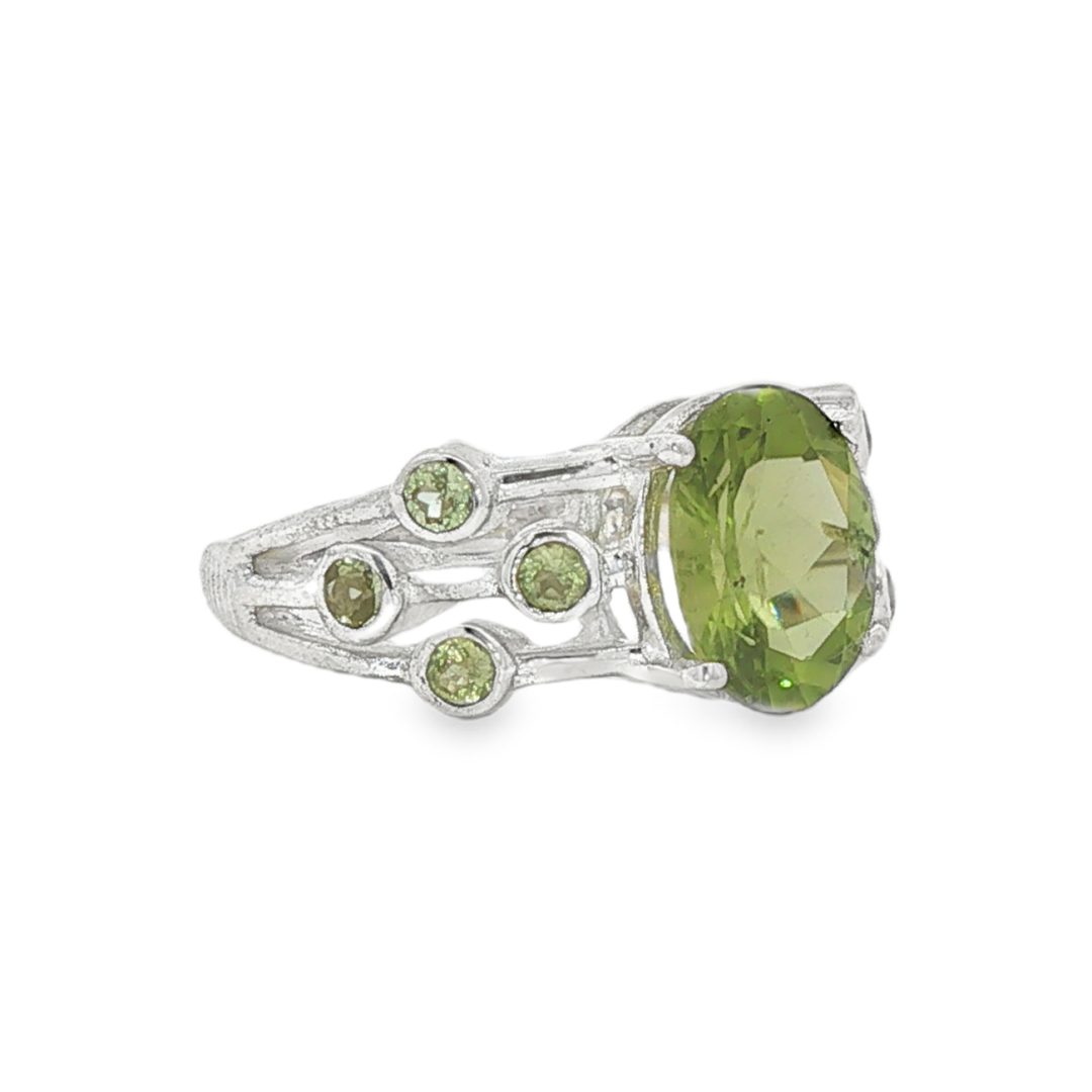 Peridot Faceted Oval Ring With Accent Gems - Image 2