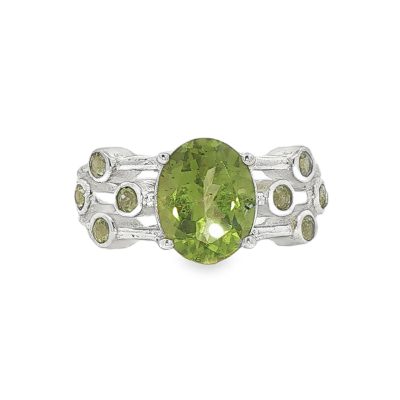 Peridot Faceted Oval Ring With Accent Gems