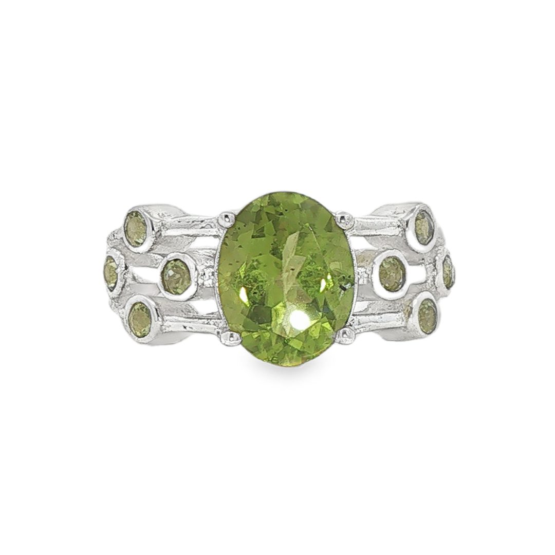 Peridot Faceted Oval Ring With Accent Gems