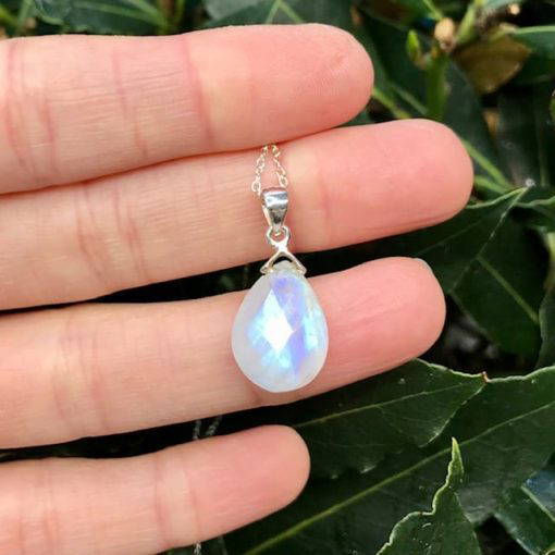 Rainbow Moonstone Necklace - 3.2g - Image 3