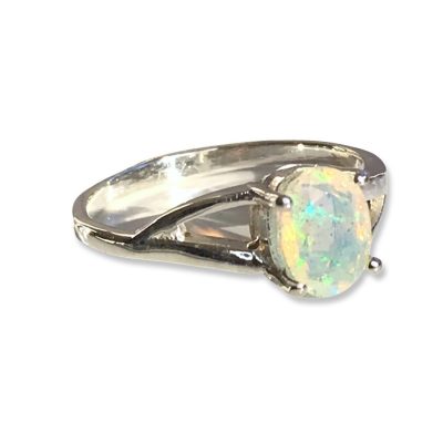 Opal Oval Ring 2g - UK ring size Q