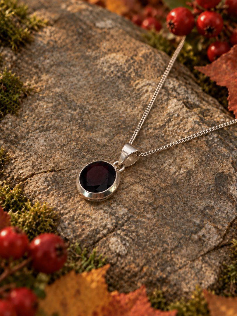 Garnet Pendant 4.1g - Image 4