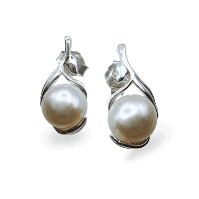 Freshwater Pearl Stud Earrings 2.5g