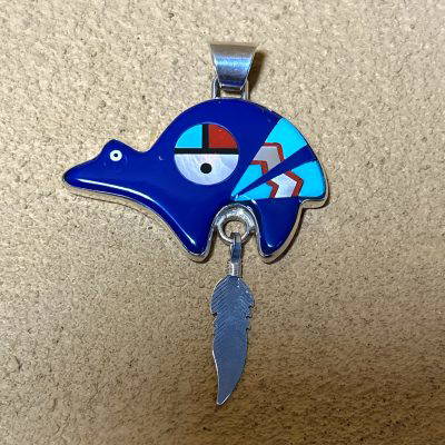 The Sunface Bear And Feather Pendant 6.8g