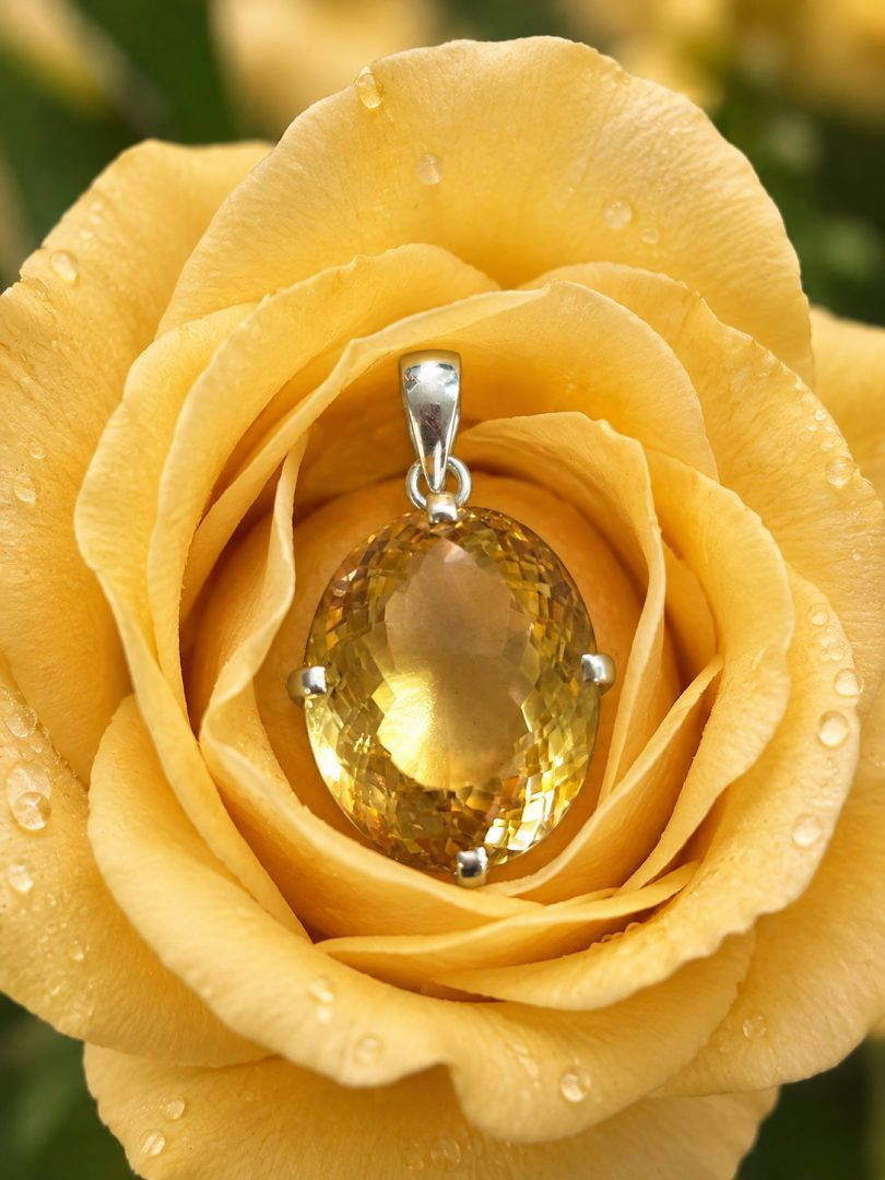 Citrine Oval Claw Set Pendant 19.4g - Image 4