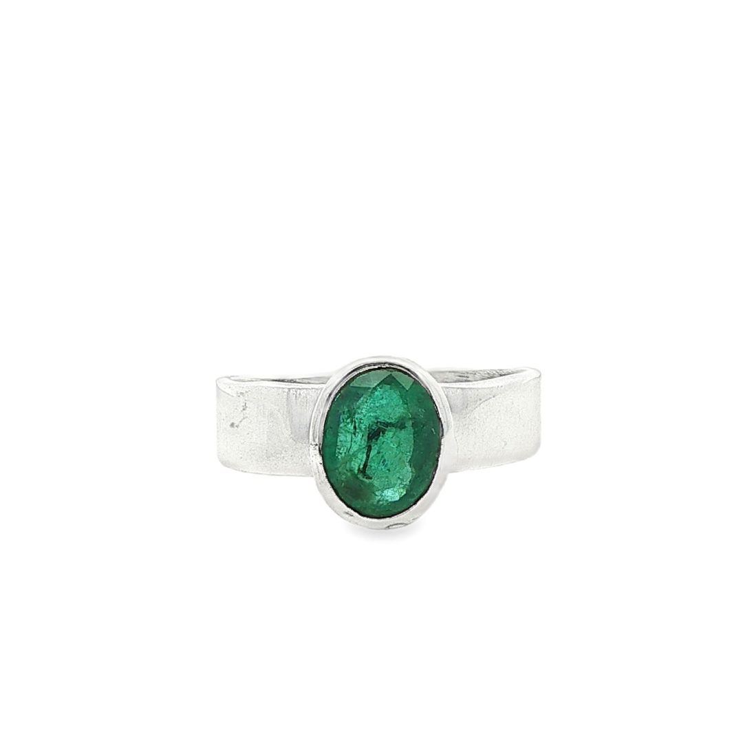 Emerald Oval Ring Size P