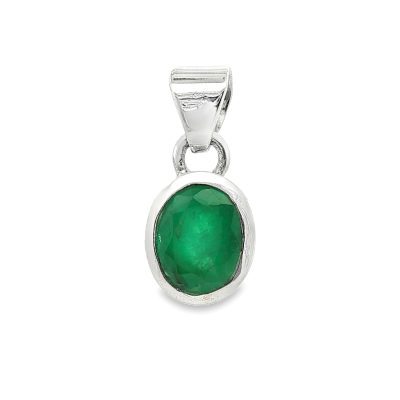 Emerald Oval Pendant 3.8g