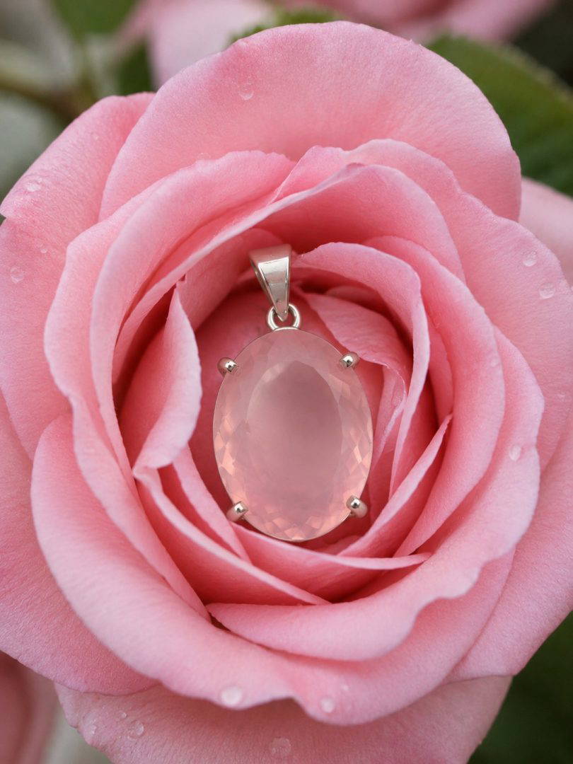 Rose Quartz Oval Faceted Pendant 12.2g - Image 4