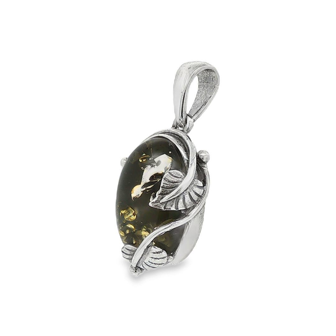 Green Amber Leaf Detail Pendant 3.7g - Image 3